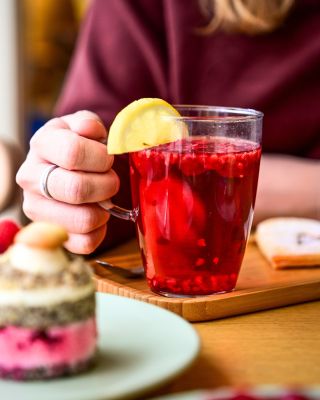 V zimě přijde vhod něco, co zaručeně zahřeje! 🍊 Naše horké limonády – pomerančová oranžáda a malinová s hřebíčkem – jsou...