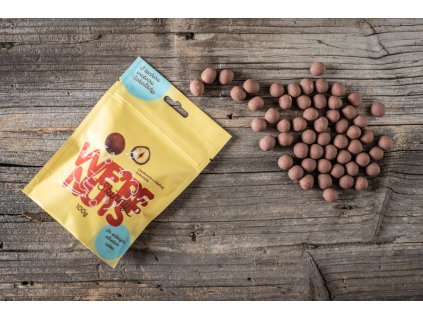 LYRA WE'RE NUTS Piemontské lískové ořechy v mléčné čokoládě
