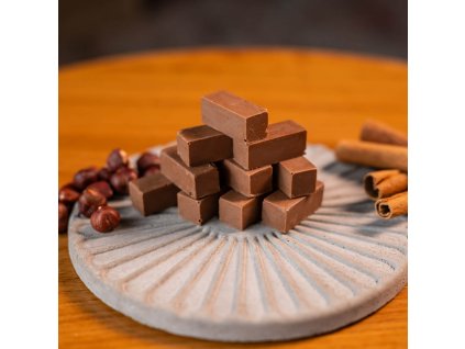 skorice liskovy orech cokolada skoricovy 10ks nugat nugatek coko kosticka cokoladovna janek