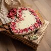 bile velke cokoladove srdce v krabicce valentyn 650g cokolada ovoce fialka laska darek cokoladovna janek
