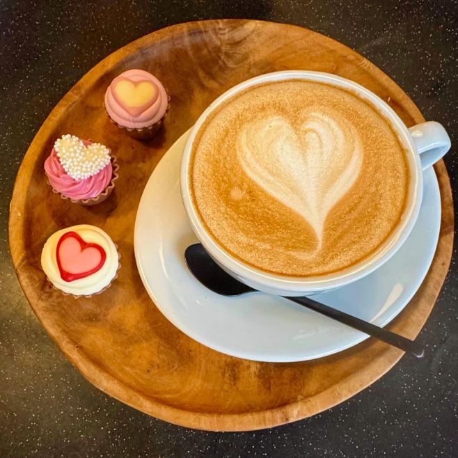 Nedělní chvilka …. 🥰…. Valentýn se nám blíží 😉💋…. a přípravu můžete zahájit už teď u nás 👏👍...