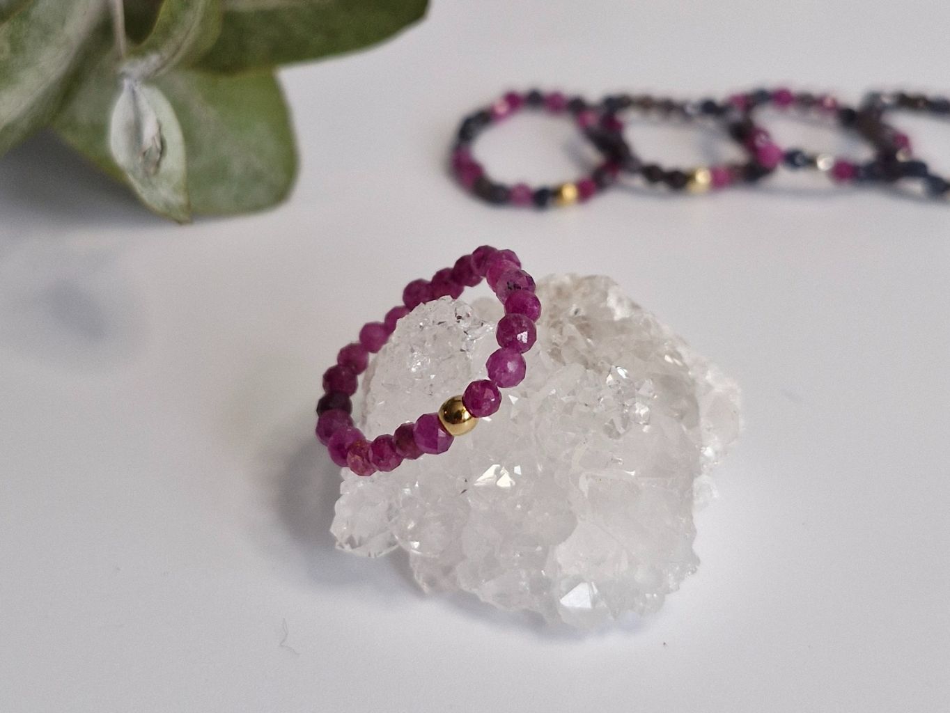 produkt-prsten-z-mineralu-rubin