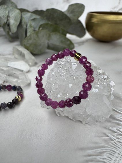 Prsten z minerálů RUBÍN