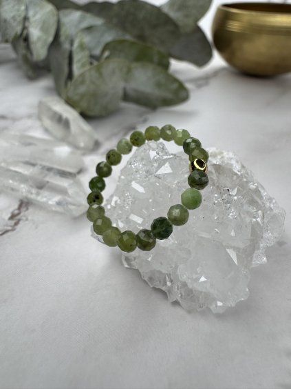 Prsten z minerálů JADEIT