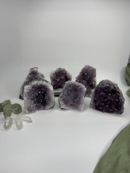 Ametyst – drúza malá