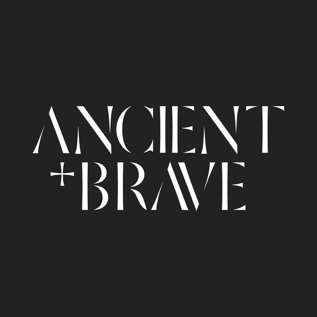 Kvalita  prémiovej britskej značky  Ancient Brave. S Ancient Brave si môžete dopriať luxus krištáľovo čistých, ale maximálne účinných produktov založených na starovekých poznatkoch o účinnej výžive. Tie ponúkajú etickú a zdravú alternatívu k súčasnému tre