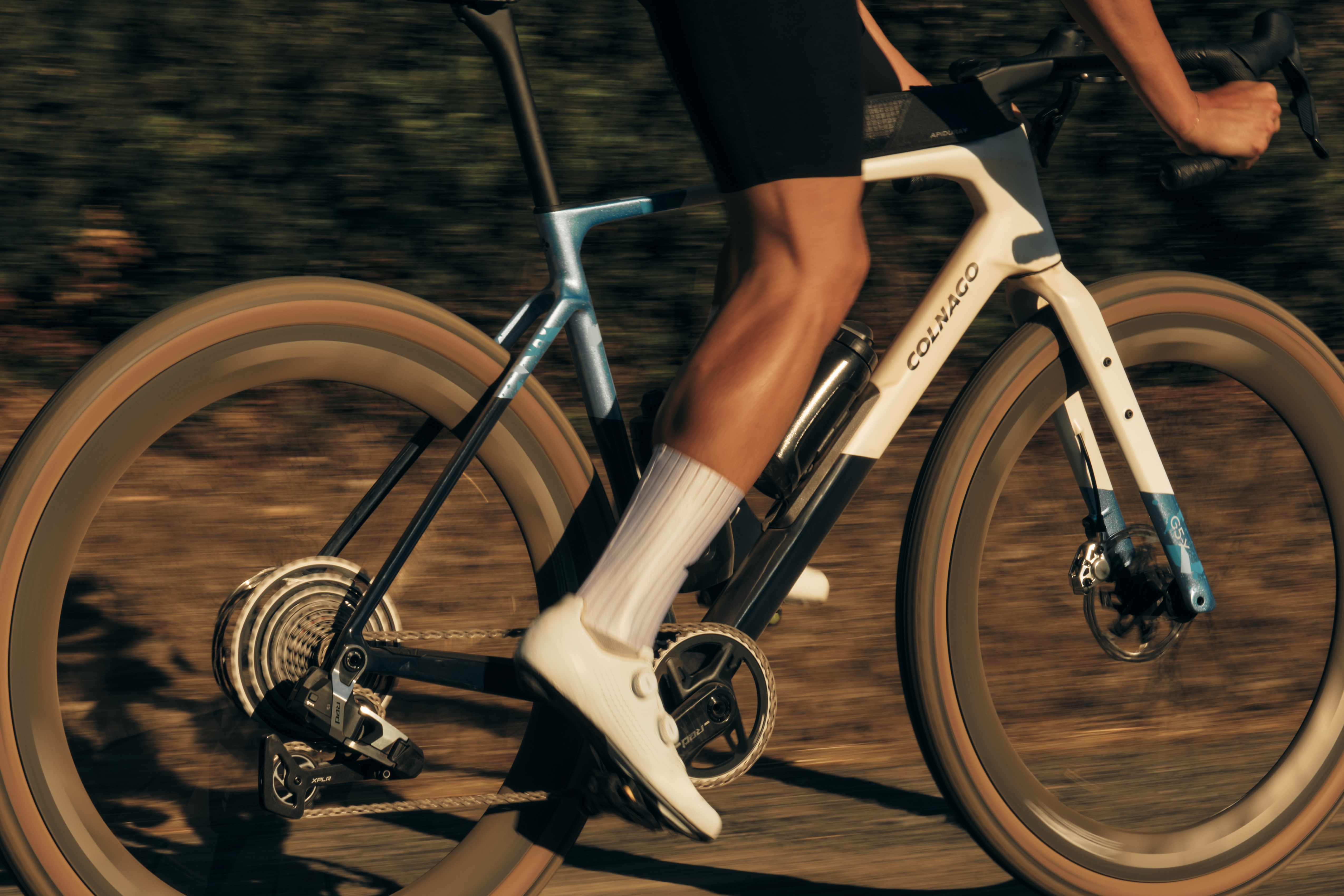 Detail Colnago G5-X při jízdě