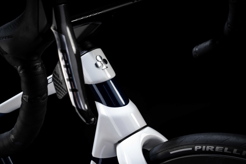 colnago-c68-road-hrbb-navy-blue-(6)_optimized