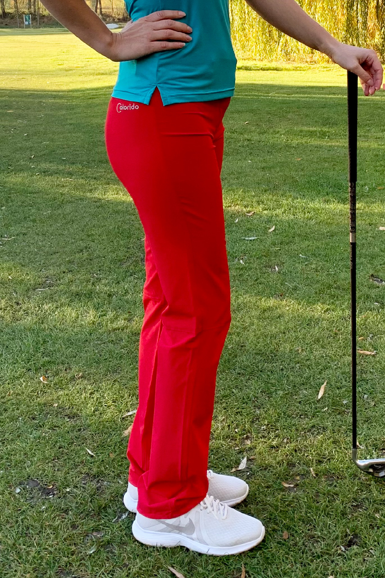 Dámské outdoorové červené golfové kalhoty Velikost: S, Délka nohavic: KLASICKÁ, Barva: ČERVENÁ