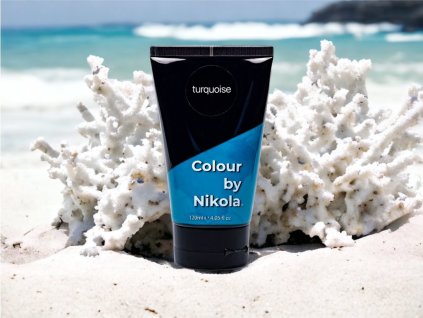 Colour by Nikola to profesjonalne farby do włosów TURQUOISE, które są używane w salonach fryzjerskich, ale ć w domu.