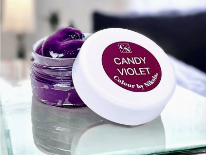 Colour by Nikola to profesjonalne farby do włosów CANDY VIOLET, które są używane w salonach fryzjerskich, ale ć w domu.
