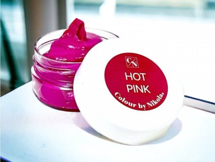 Colour by Nikola to profesjonalne farby do włosów HOT PINK, które są używane w salonach fryzjerskich, ale ć w domu.