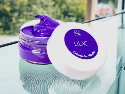 Colour by Nikola to profesjonalne farby do włosów LILAC, które są używane w salonach fryzjerskich, ale ć w domu.