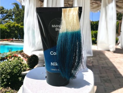 Colour by Nikola to profesjonalne farby do włosów MIDNIGHT BLUE, które są używane w salonach fryzjerskich, ale ć w domu.