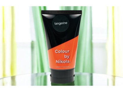 Colour by Nikola to profesjonalne farby do włosów TANGERINE, które są używane w salonach fryzjerskich, ale ć w domu.