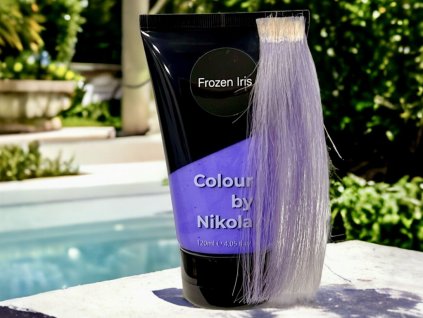 Colour by Nikola to profesjonalne farby do włosów FROZEN IRIS, które są używane w salonach fryzjerskich, ale ć w domu.