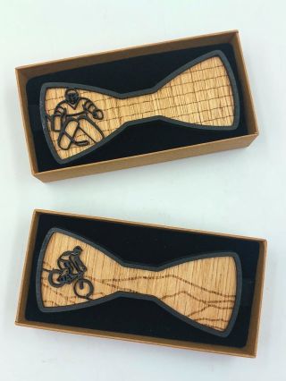 Jedna z objednávek pro Ježíškovu dílnu 🎄 kombinace dvou typů motýlků do jednoho - gravírování a 3D reliéf, s motivy na...