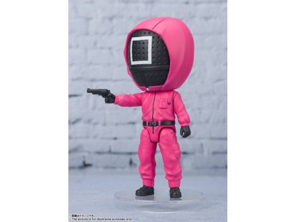 Squid Game Figuarts mini Action Figure Masked Manager 9 cm