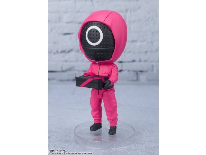 Squid Game Figuarts mini Action Figure Masked Worker 9 cm