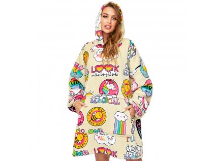 Patura cu maneci si gluga, imitatie de miel crem MAGICAL