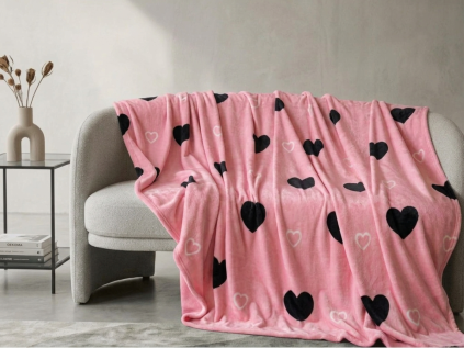 Teplá deka CORAZON z mikroplyše se srdíčkovým vzorem