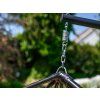 Scaun suspendat KOKON negru cu suport pentru living modern
