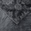 Hřejivá mikroplyšová deka s ornamenty VELORIA tmavě šedá pro pohodlí doma