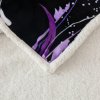 Hřejivá mikroplyšová deka VIOLET BUTTERFLY v tmavě modrém designu s motýly