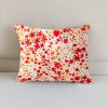 Dekorační povlak na polštář REDORA krémový s červeným květinovým vzorem
