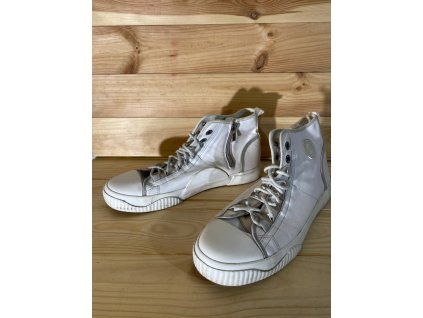 photo 77 2025 10 12 14 14 06