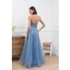 Moderní světle modré plesové šaty s tylovou sukní