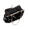 Černá kabelka s velkými flitry