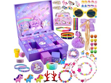 Dievčatá prezentujú doplnky z adventného kalendára – sponky, šperky, gumičky a ozdoby s motívom jednorožcov