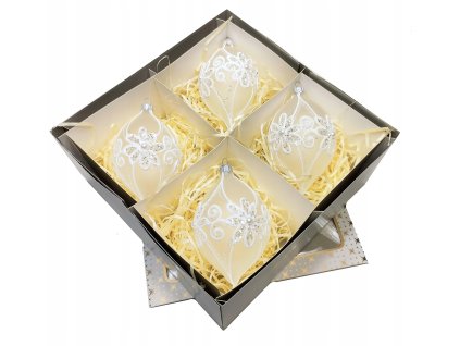 Ručne zdobené sklenené vianočné ozdoby – biely elipsový set s čipkovaným ornamentom (4 ks, 11 × 8 cm)