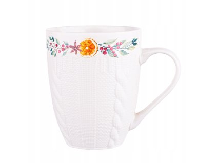 Biely porcelánový hrnček s reliéfnym vzorom a zimným motívom pomaranča a bobúľ – kolekcia Hrejivá zima 615 ml