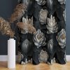 Zatemňovací záves Lotus Noir – elegantný lotosový kvet v čierno-bielom kontraste
