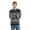 Pánsky tmavomodrý vianočný sveter s bielym nórskym vzorom, sobmi a vločkami – štýlový zimný outfit