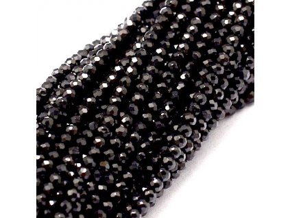 Spinel čierny - fazetovaný, 2 mm