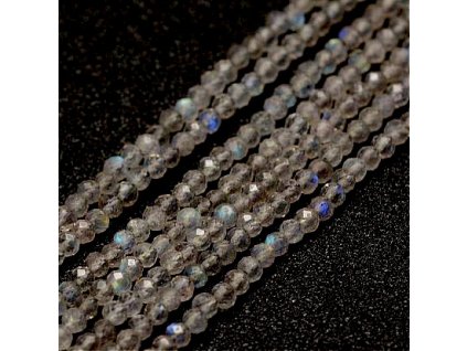 Labradorite 2 mm, faceted