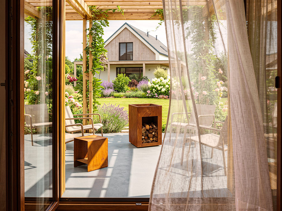 web_4ku3_ohniste-veranda