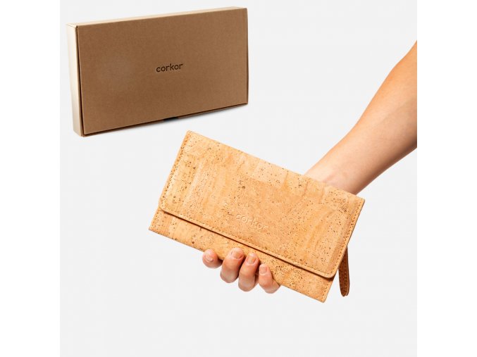 Women Cork Wallet Slim natural hand