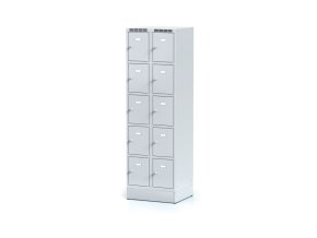 satni skrinka s uloznymi boxy na soklu 10 boxu 1920 x 600 x 500 mm cylindricky zamek sede dvere 11498