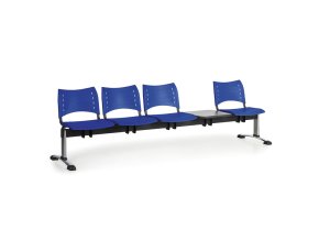 Plastová lavice do čekáren VISIO, 4-sedák, se stolkem, modrá, chromované nohy