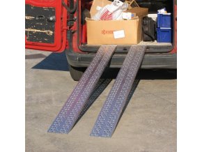 Hliníkové nájezdové rampy, pár, 2000x200 mm, 230 kg