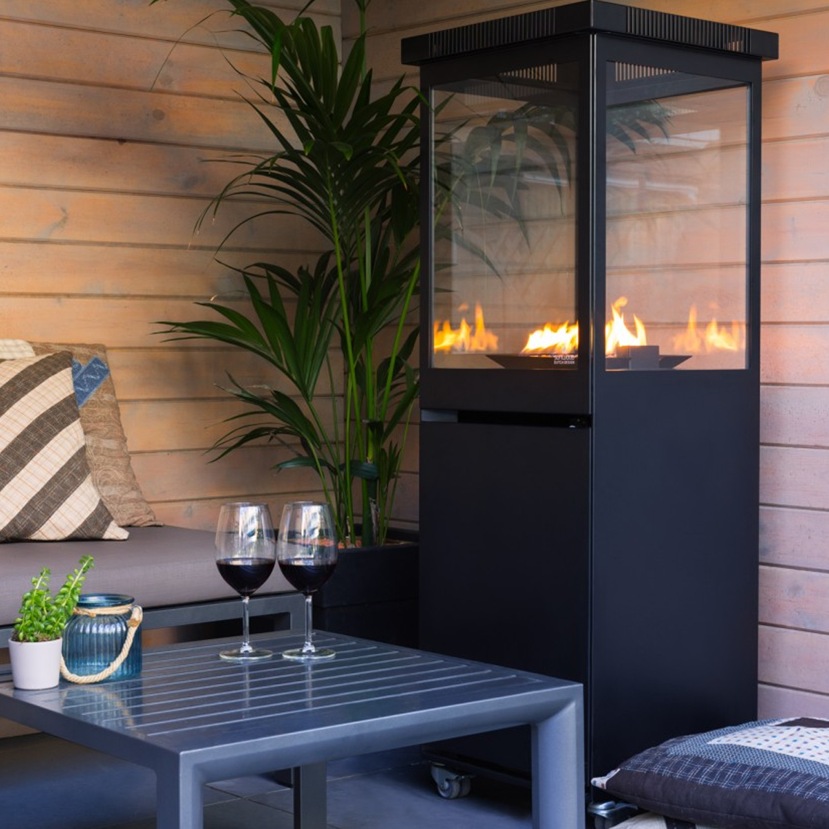 Terasové ohrievače: 5 dôvodov, prečo si zaobstarať terasový ohrievač a spríjemniť si chvíle na terase