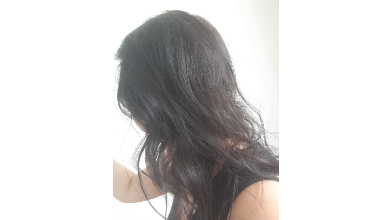 Hnědá barva na vlasy ve studeném odstínu – jak se vyvarovat zrz