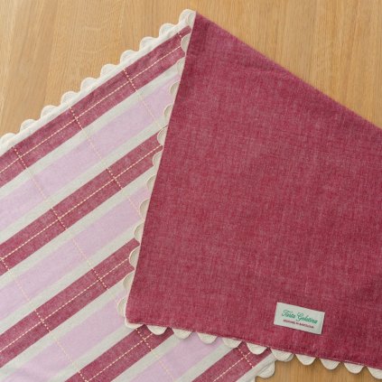 biscuit table runner burgundy pink tarta gelatina 01