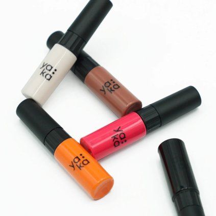yaka 2 in 1 nail polish mood 1