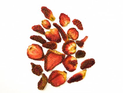 Freeze-dried strawberry slices