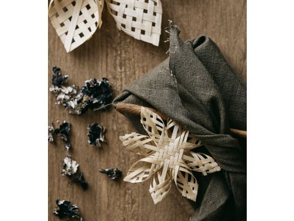 ratanová hvězda tura